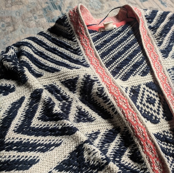 Urban Outfitters Patterned Sweater - Picture 2 of 3